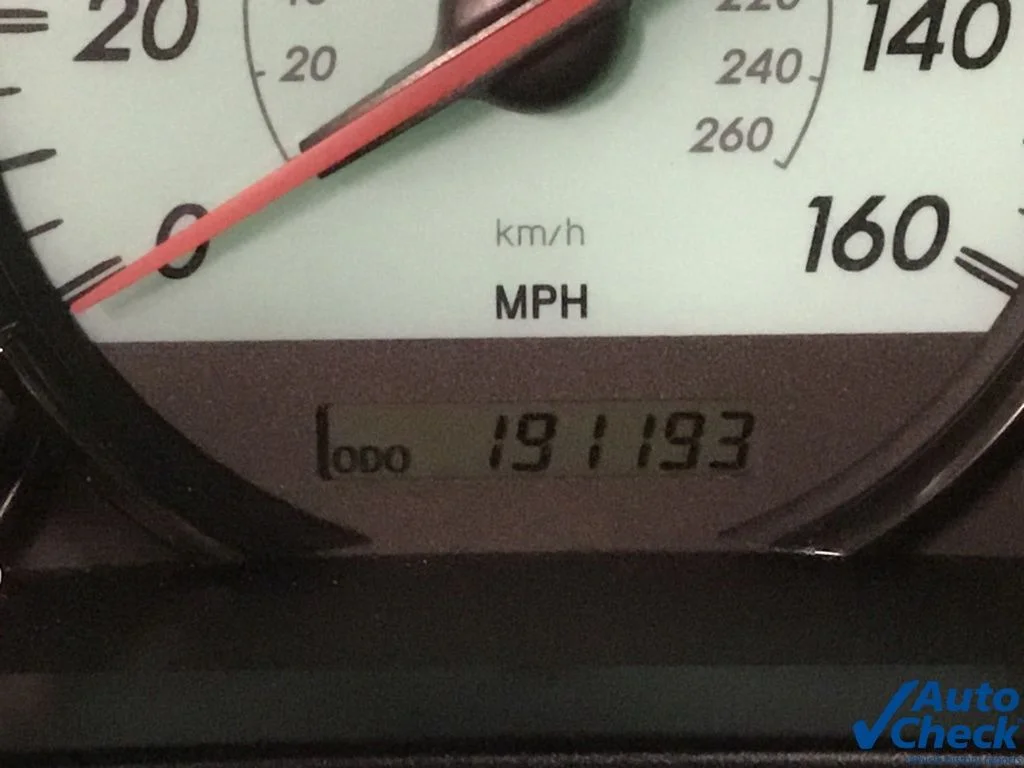 Used 2006 Beige Toyota SE image 35