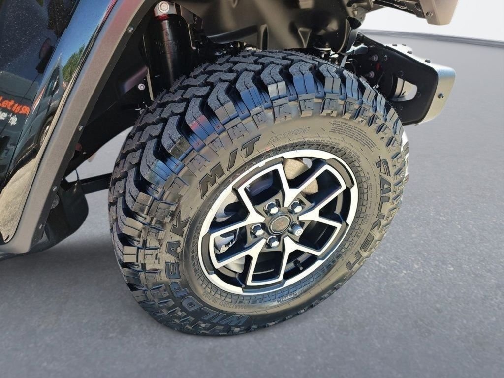 New 2026 Black Clearcoat Jeep Rubicon X image 12