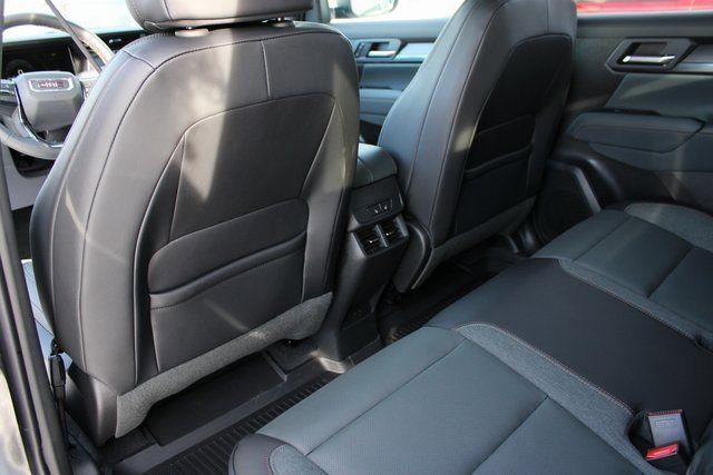 2026 GMC Terrain AT4 - Photo 33