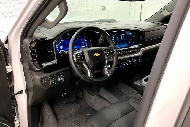 Used 2024 Summit White Chevrolet LTZ image 16