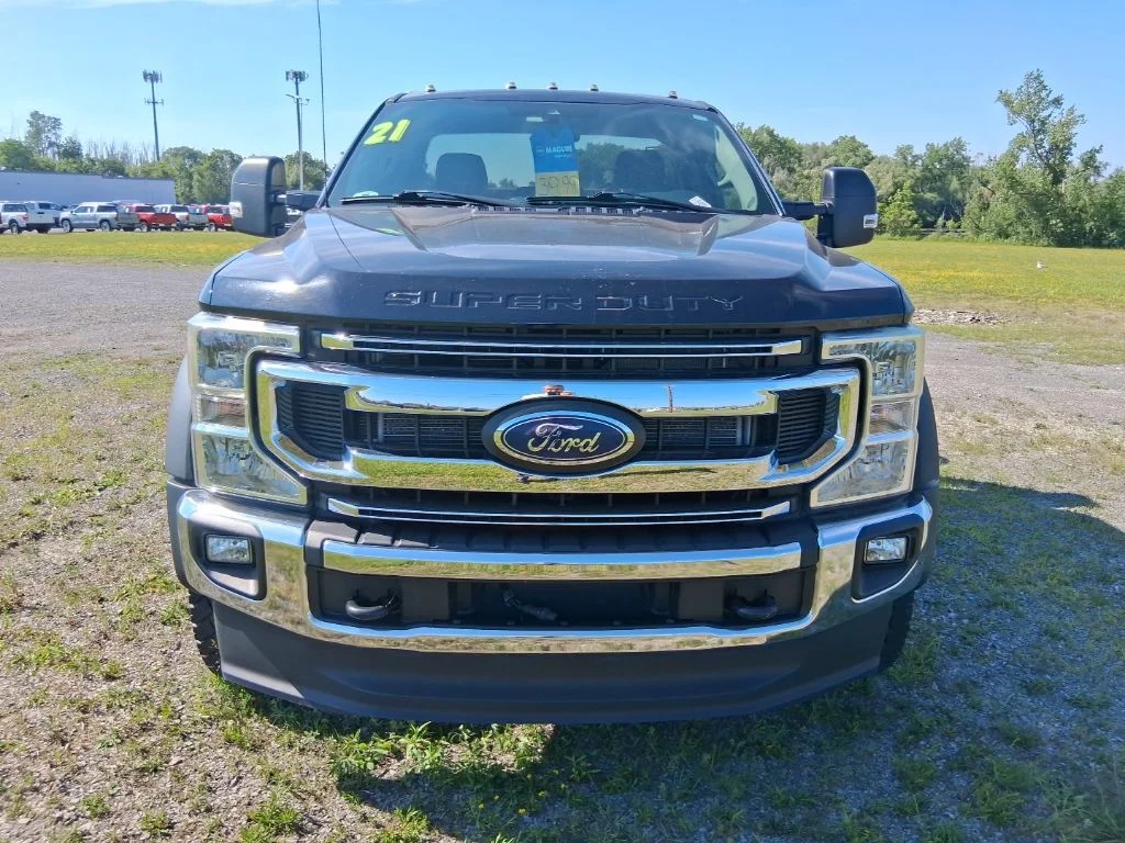 Used 2021 Black Ford XLT image 6