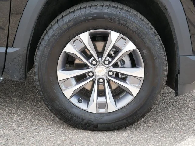 Used 2026 Black Chevrolet LT image 9