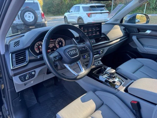 Used 2021 Black Audi 45 Prestige image 31