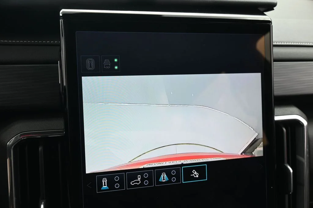 Used 2024 Volcanic Red Tintcoat GMC Elevation image 24