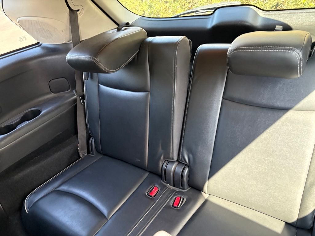 Used 2019 Black INFINITI LUXE image 10