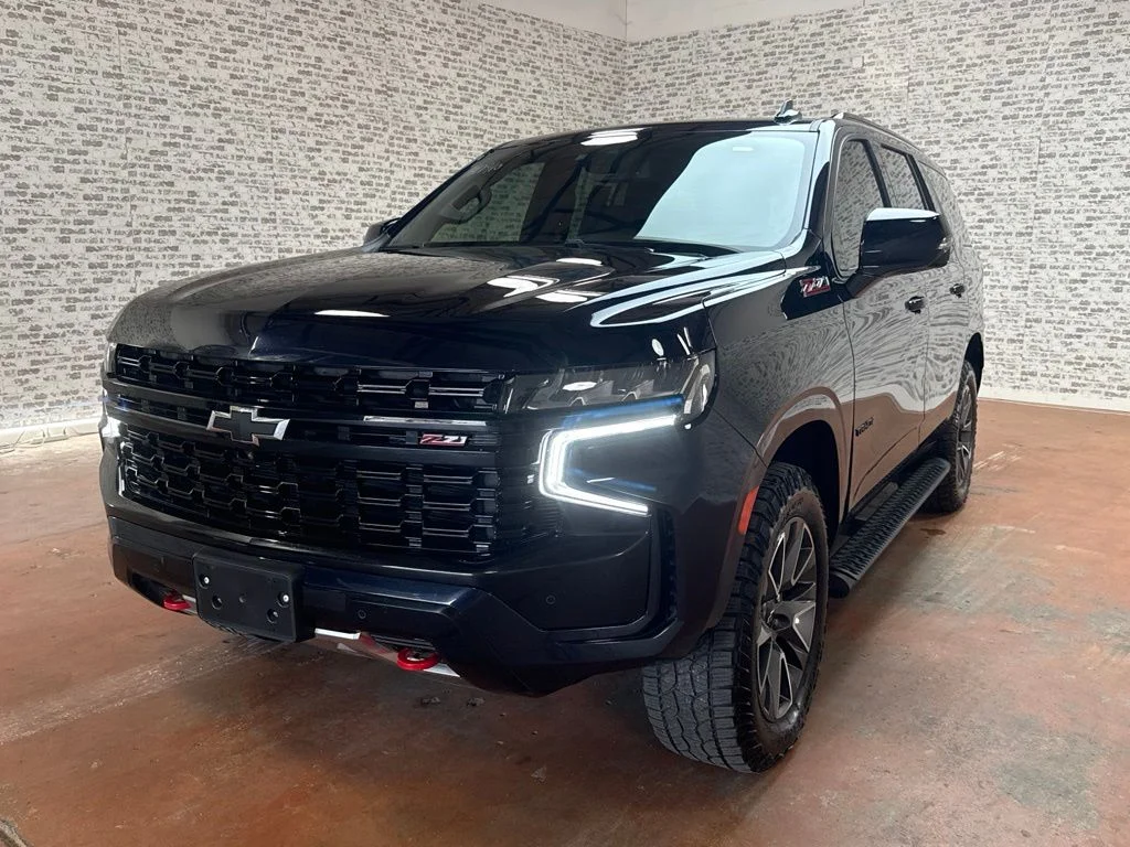 Used 2023 Midnight Blue Metallic Chevrolet Z71 image 3