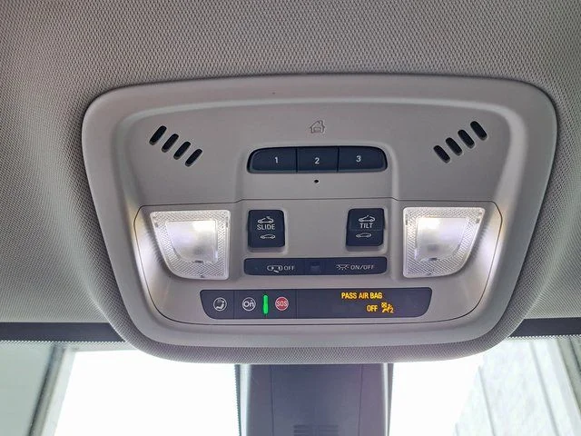 Used 2020 White Chevrolet Premier image 18