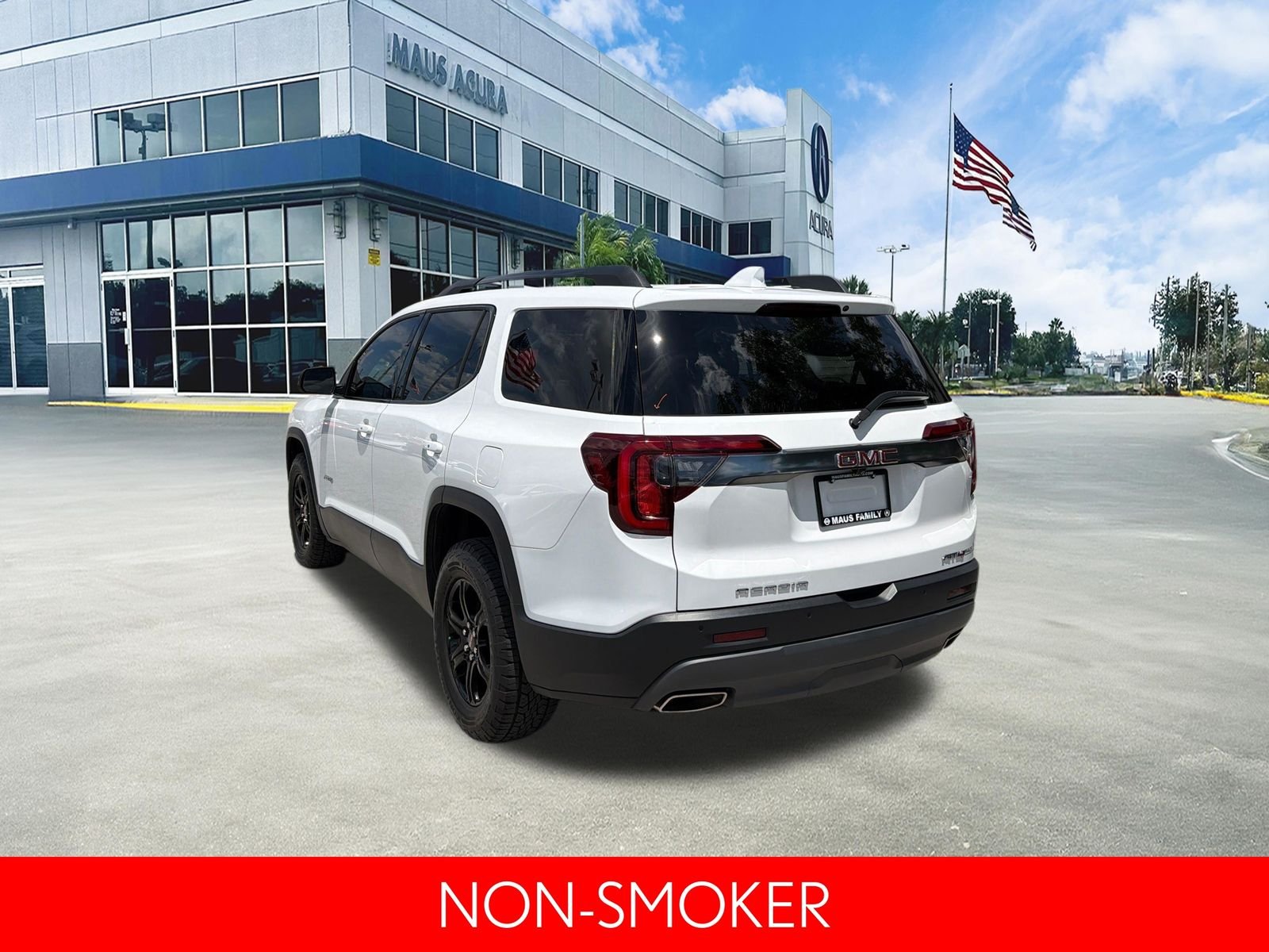 Used 2023 White GMC AT4 image 6