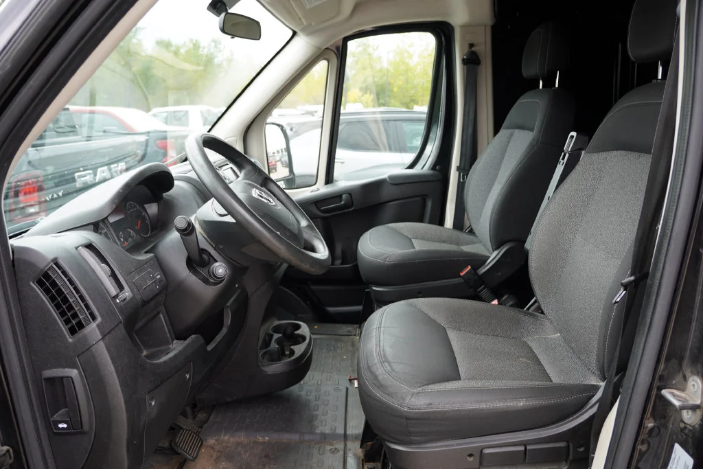 Used 2017 Black Clearcoat Ram Base image 4