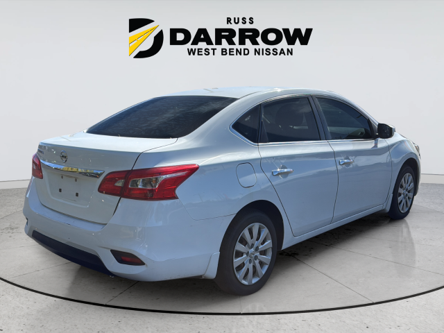 Used 2016 White Nissan S image 5