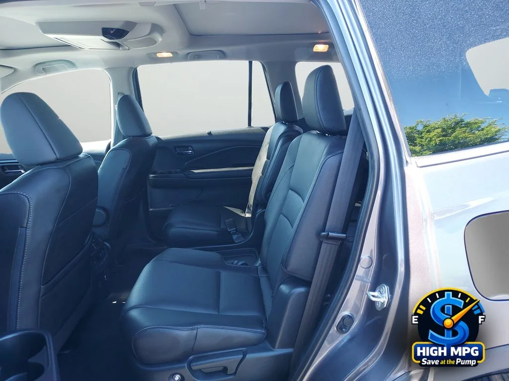 Certified Used 2022 Gray Honda Elite image 22