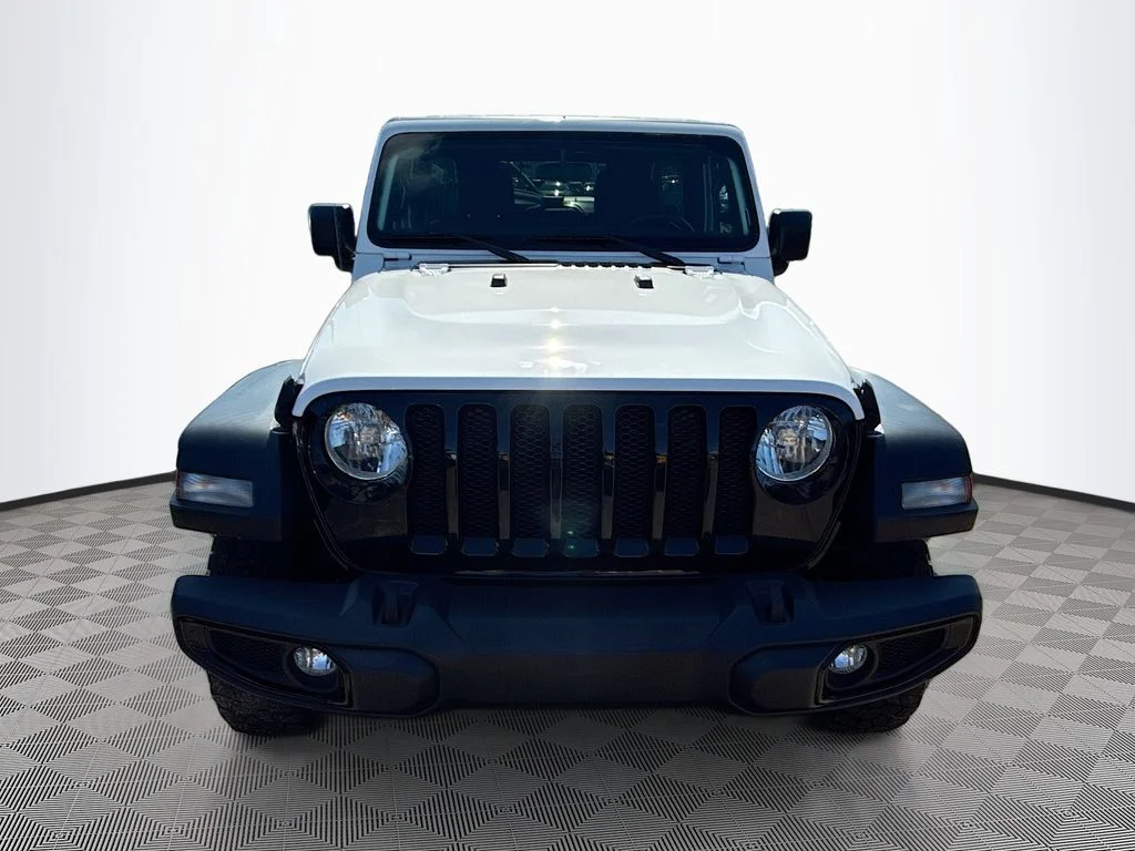 Used 2021 White Jeep Unlimited Willys image 2