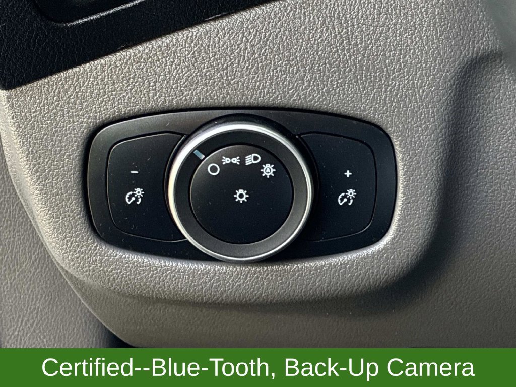 Used 2022 White Ford XL image 23