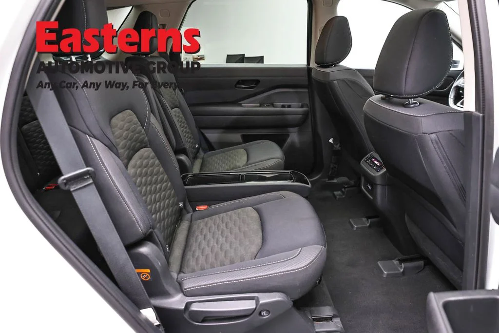 Used 2023 White Nissan SV image 24