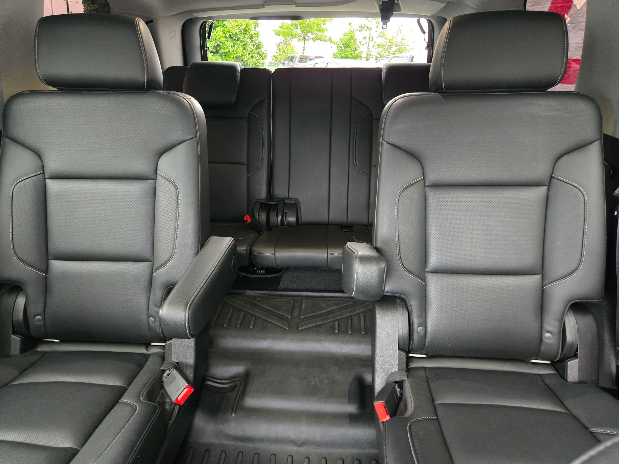 Used 2019 Black Chevrolet Premier image 13