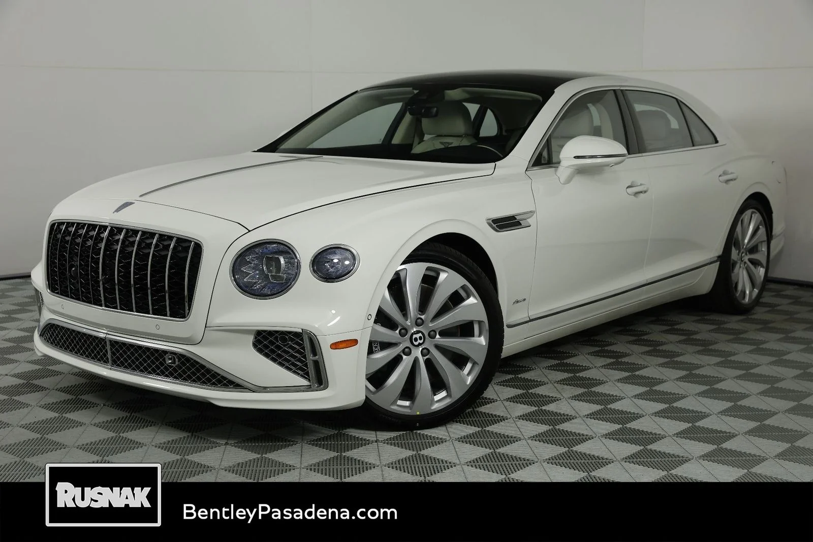 2026 Bentley Flying Spur Azure's photo