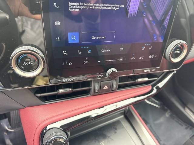 2025 Lexus NX 250 - Photo 19