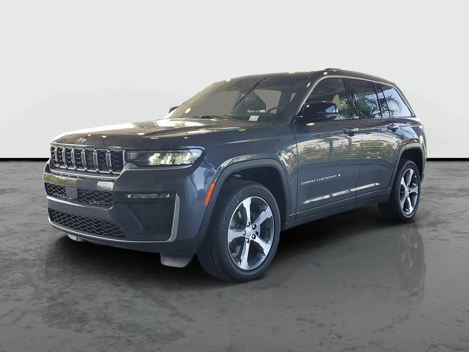 New 2026 Baltic Gray Metallic Clear-Coat Exterior Paint Jeep Limited image 3