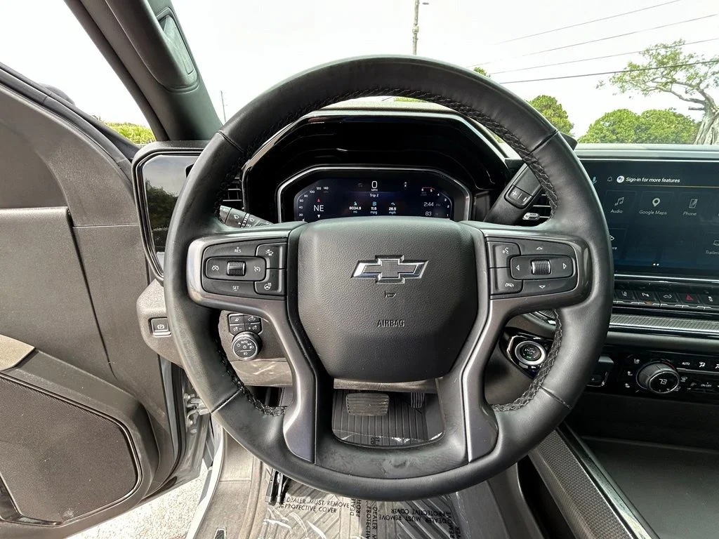 Certified Used 2025 Slate Gray Metallic Chevrolet ZR2 image 17