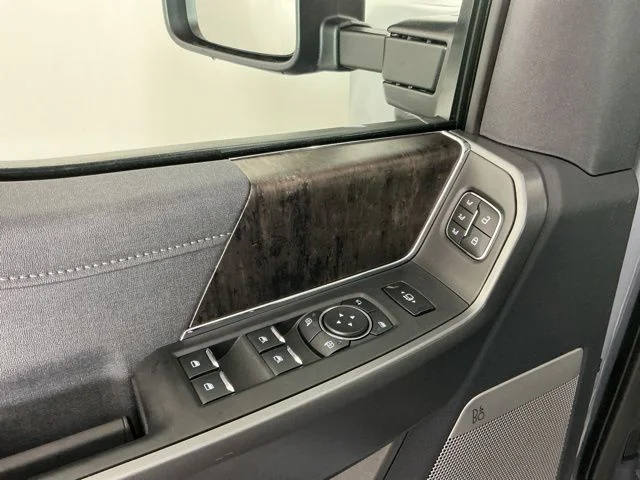 New 2026 Glacier Gray Metallic TriCoat Ford Lariat image 17