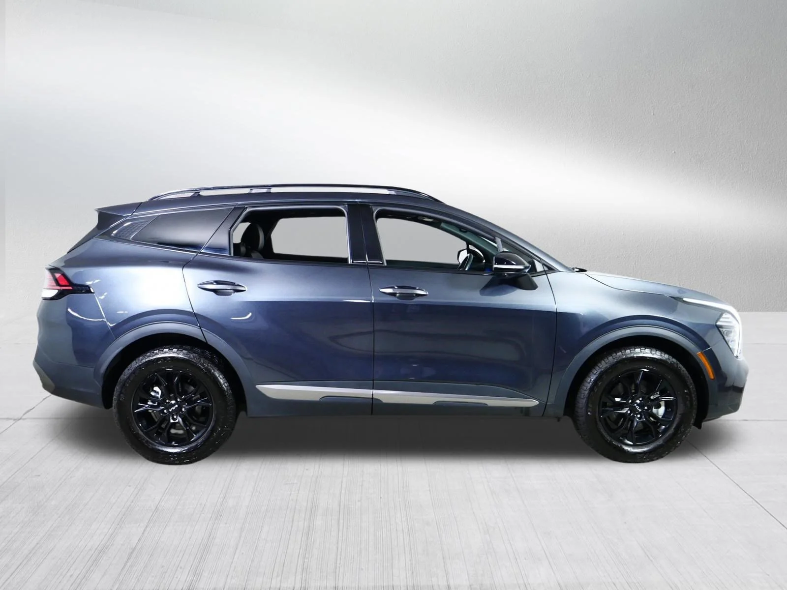Used 2023 Ebony Black Kia X-Pro Prestige image 8