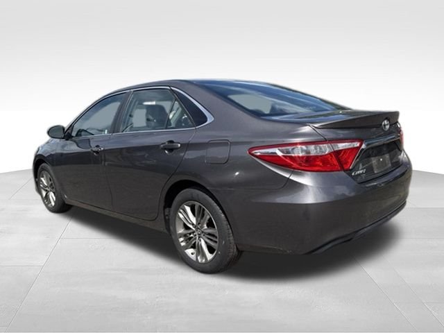 Used 2016 Gray Toyota SE image 4