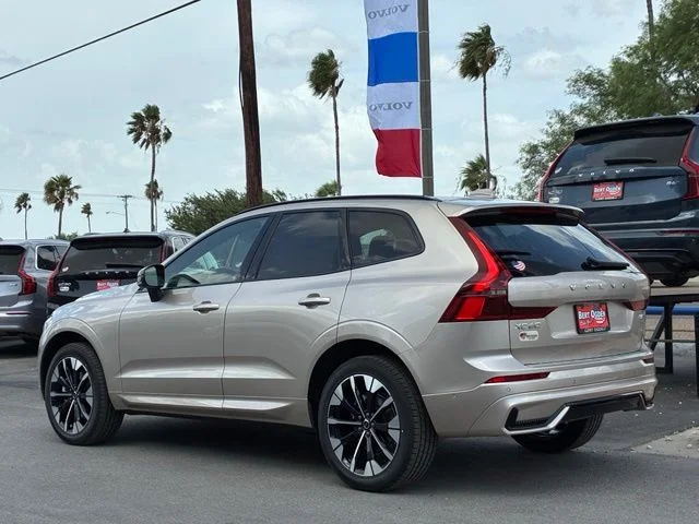 New 2026 Bright Dusk Volvo Plus image 4