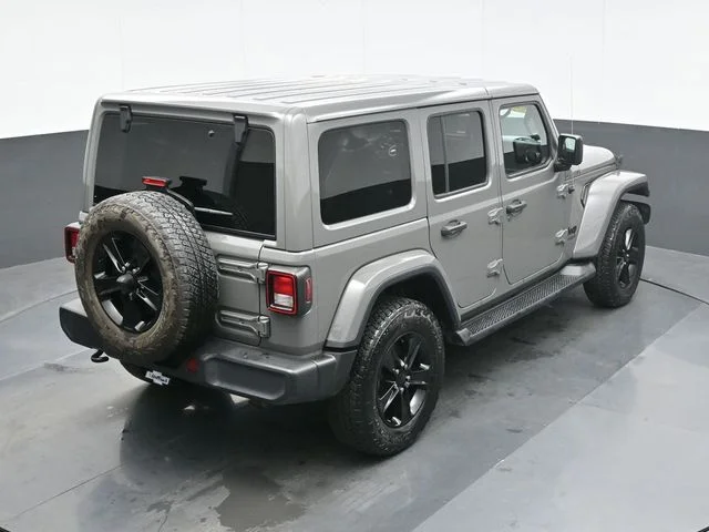 Used 2021 Gray Jeep Unlimited Sahara Altitude image 17