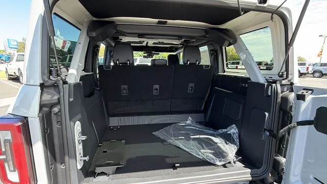 New 2026 Avalanche Gray Ford Badlands® image 46