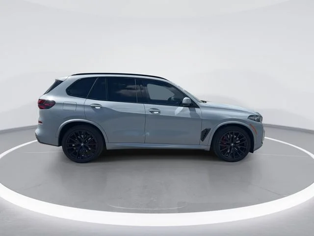 Used 2025 Gray BMW sDrive40i image 8