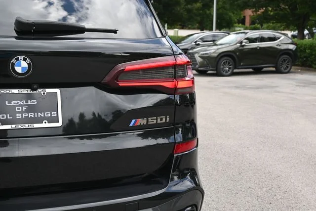 2022 BMW X5 M50i - Photo 7