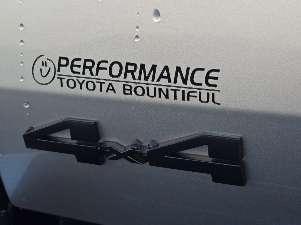 New 2026 Celestial Silver Metallic Toyota Platinum image 28