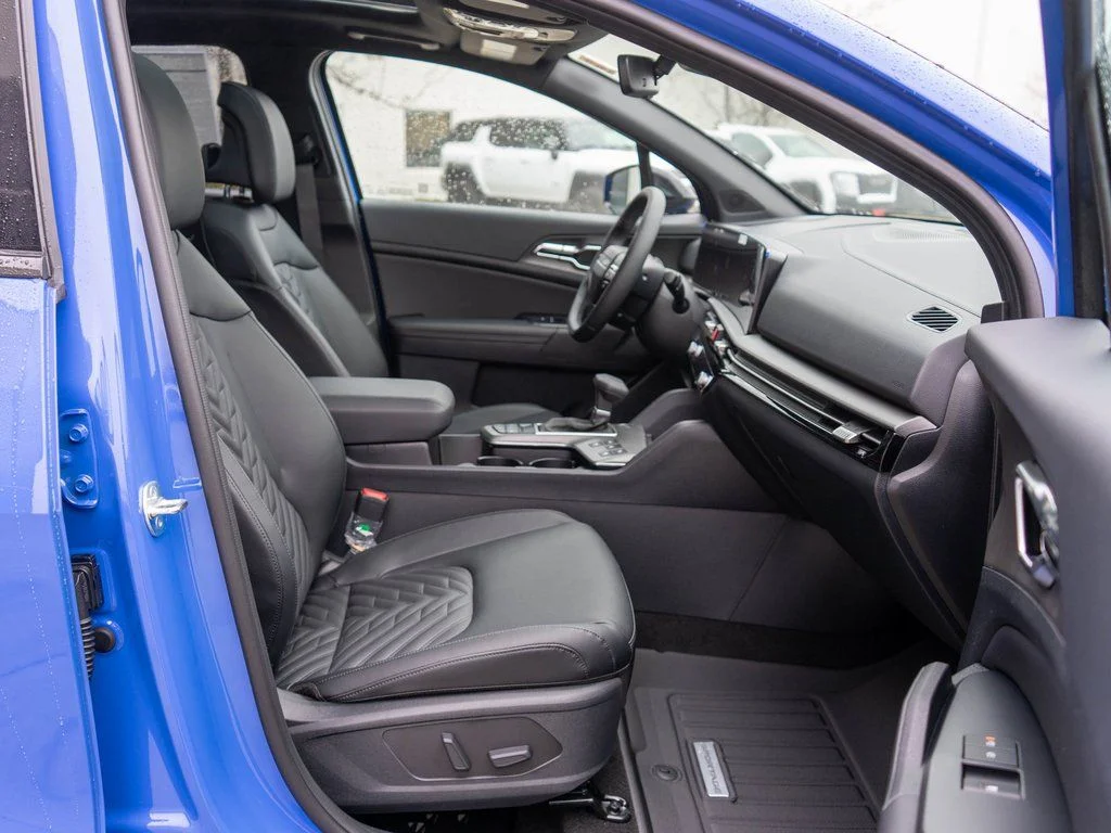 New 2026 Nebular Blue Kia X-Pro Prestige image 10