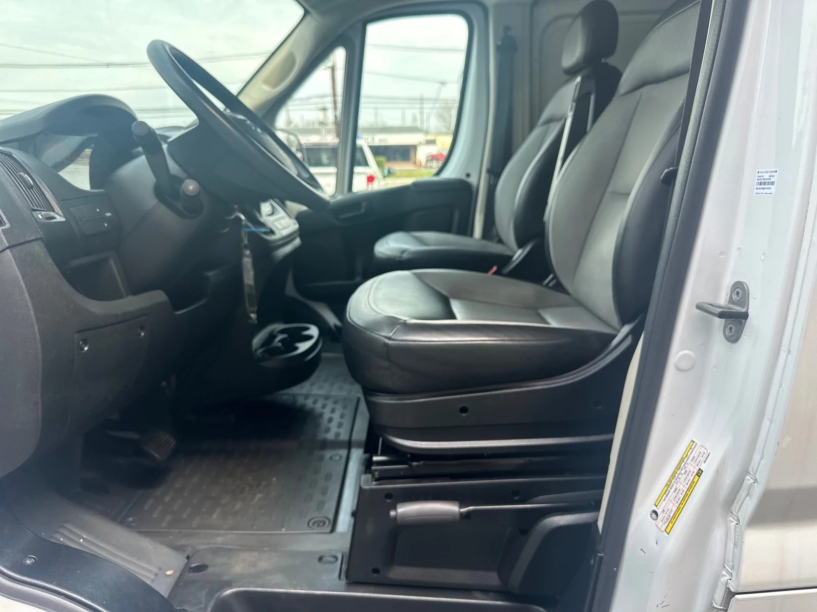 Used 2021 WHITE Ram  image 14