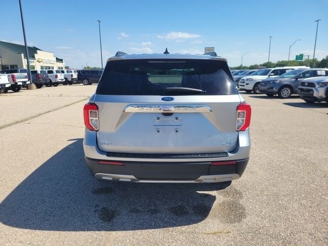 Used 2024 Silver Ford XLT image 23