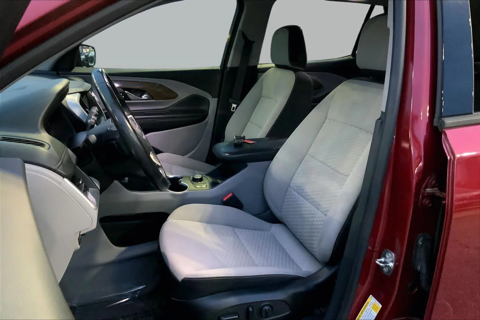 Used 2019 Red Quartz Tintcoat GMC SLE image 8