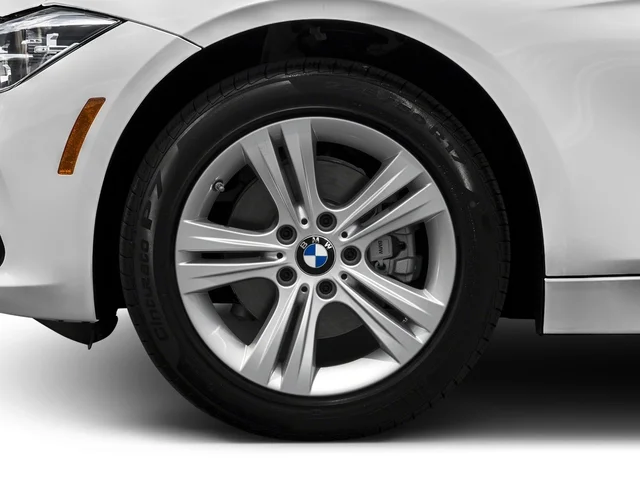 Used 2018 White BMW 330i image 11