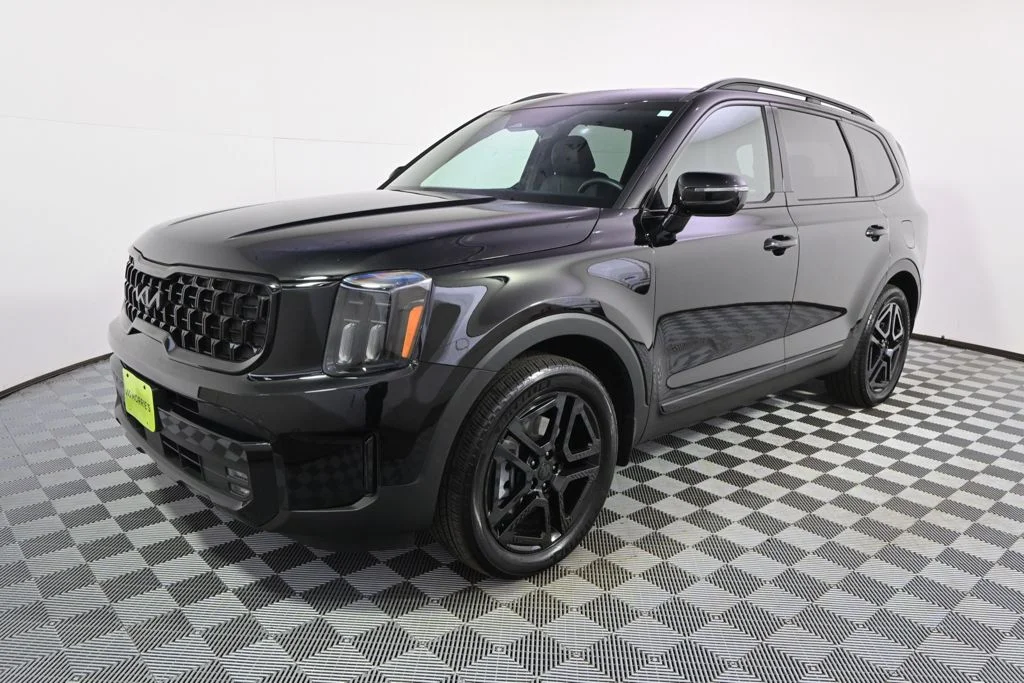 Used 2025 Kia Telluride SX X-Line with VIN 5XYP5DGC4SG676536 for sale in St. Louis Park, Minnesota