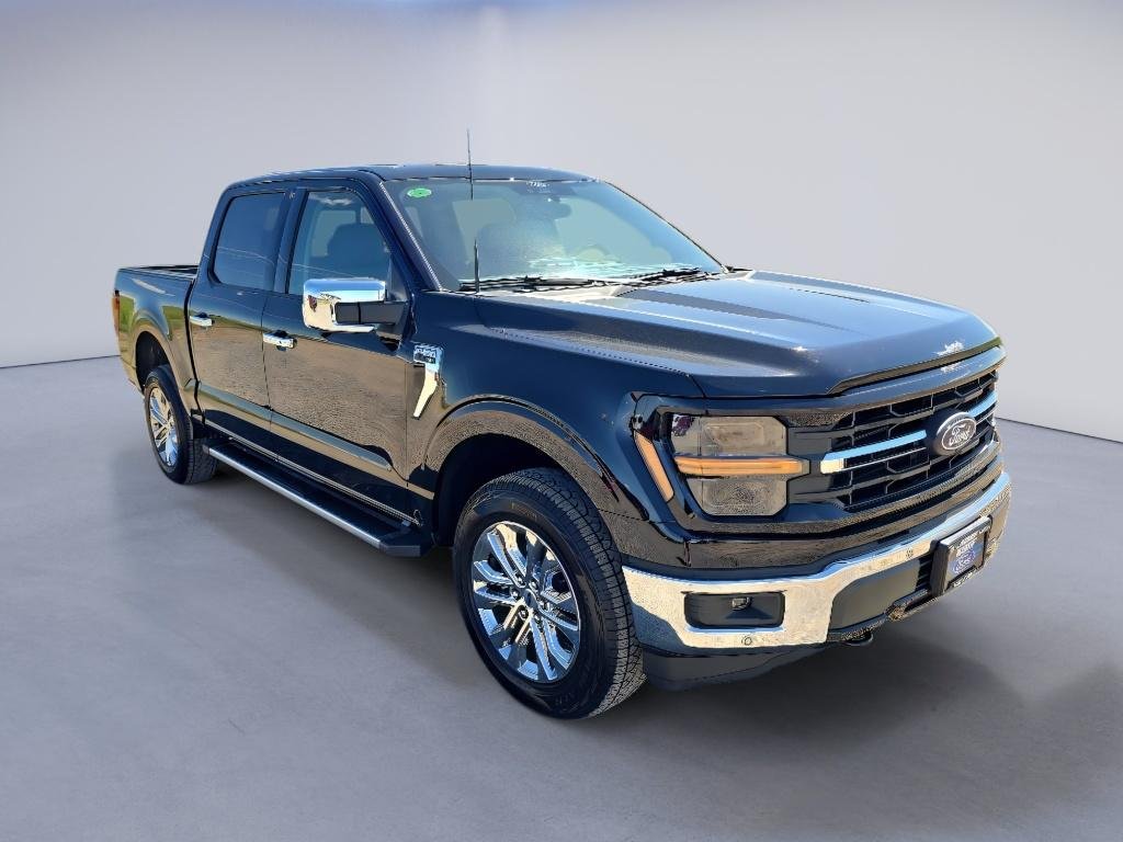 New 2026 Agate Black Metallic Ford XLT image 3