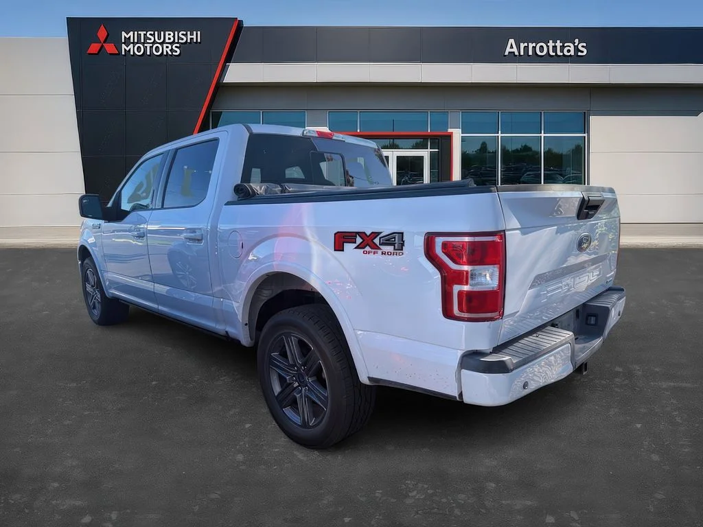 Used 2020 Oxford White Ford XLT image 4
