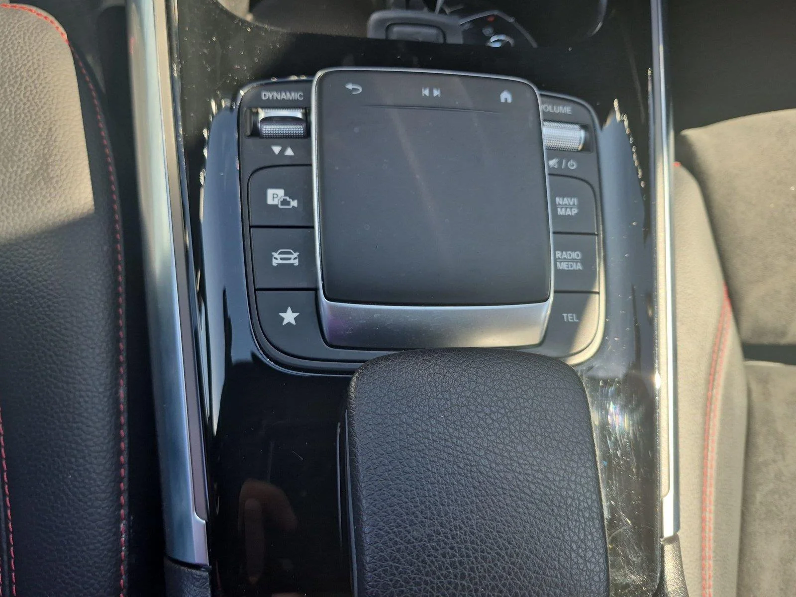Used 2021 Rose Gold Metallic Mercedes-Benz GLA 250 image 25