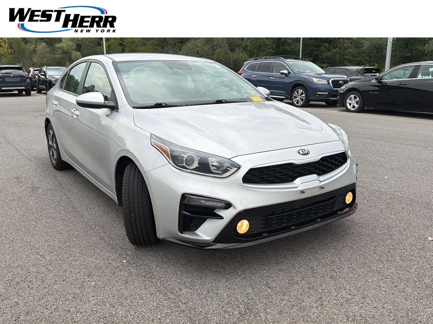 Used 2020 Silky Silver Kia  image 1