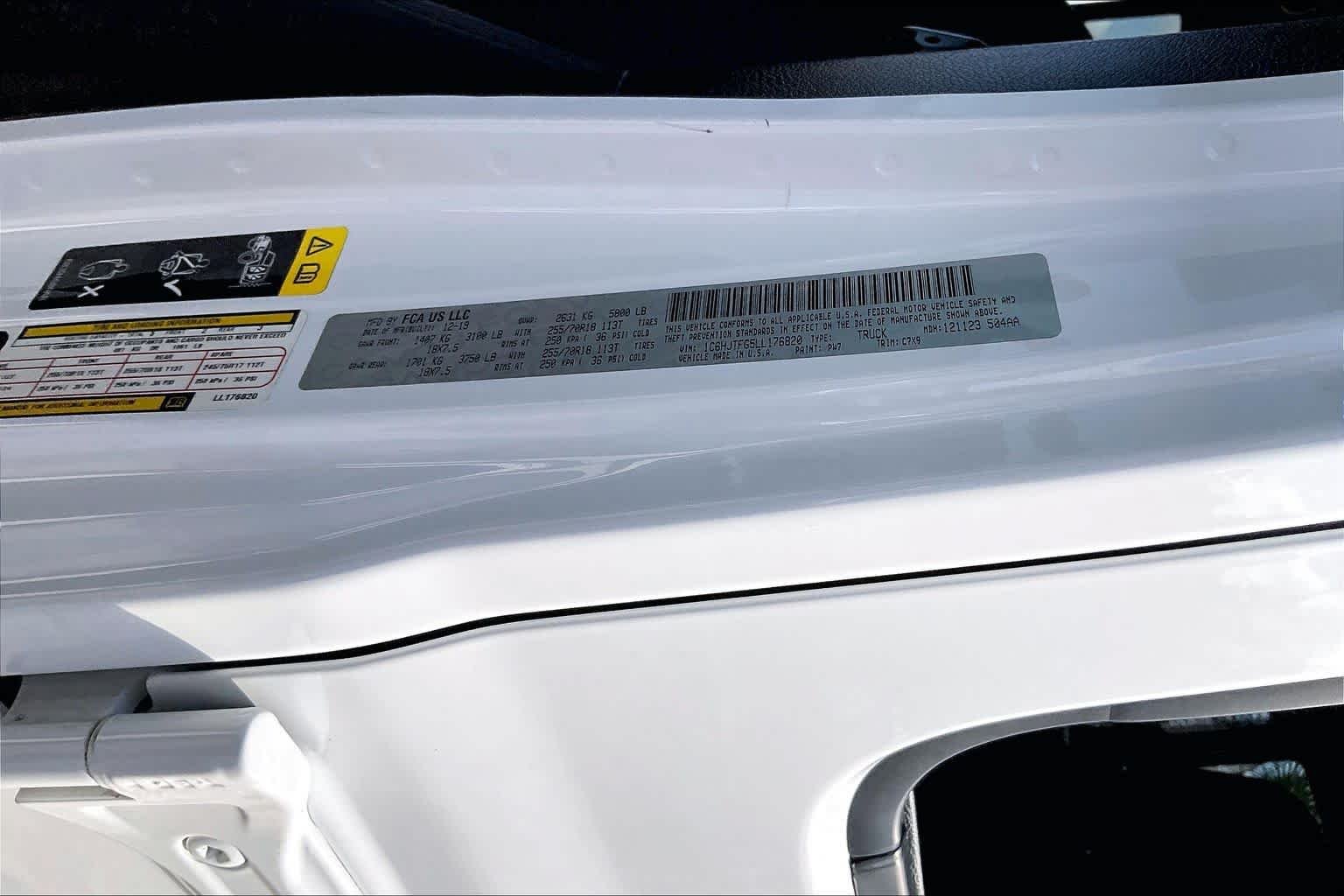 Used 2020 Bright White Clear Coat Jeep Overland image 34