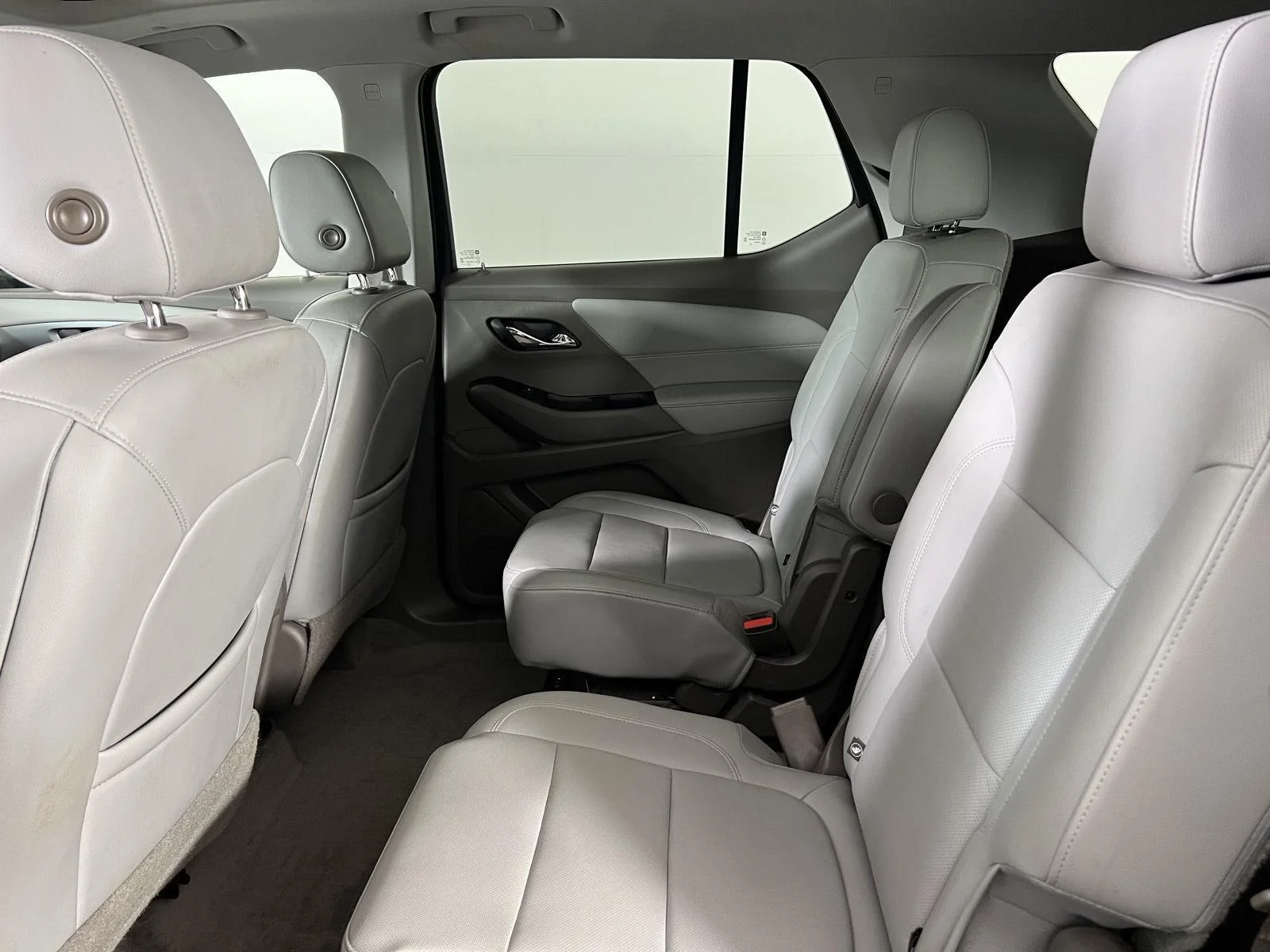 Used 2020 Mosaic Black Metallic Chevrolet Premier image 53