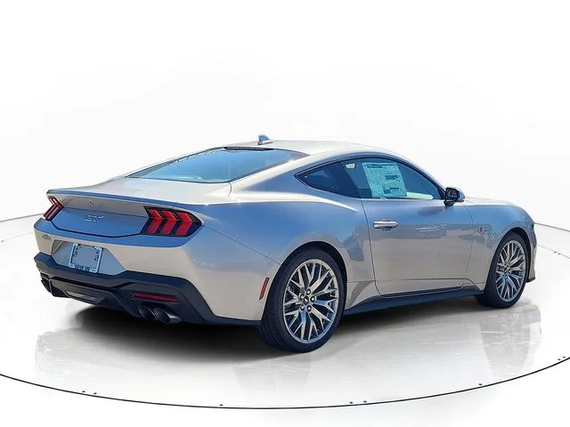 New 2025 Silver Metallic Ford GT Premium image 5