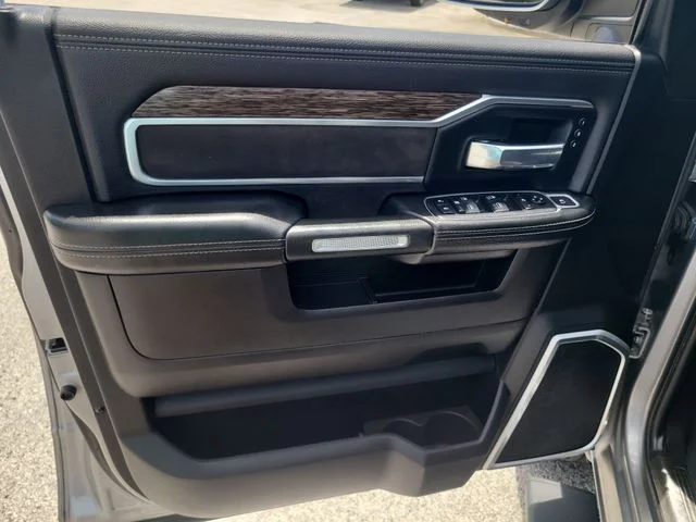 Used 2019 Silver Ram Laramie image 18