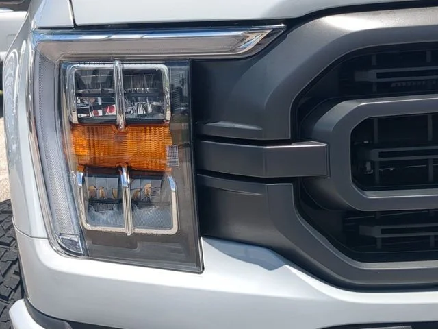 Certified Used 2023 Avalanche Ford XLT image 10