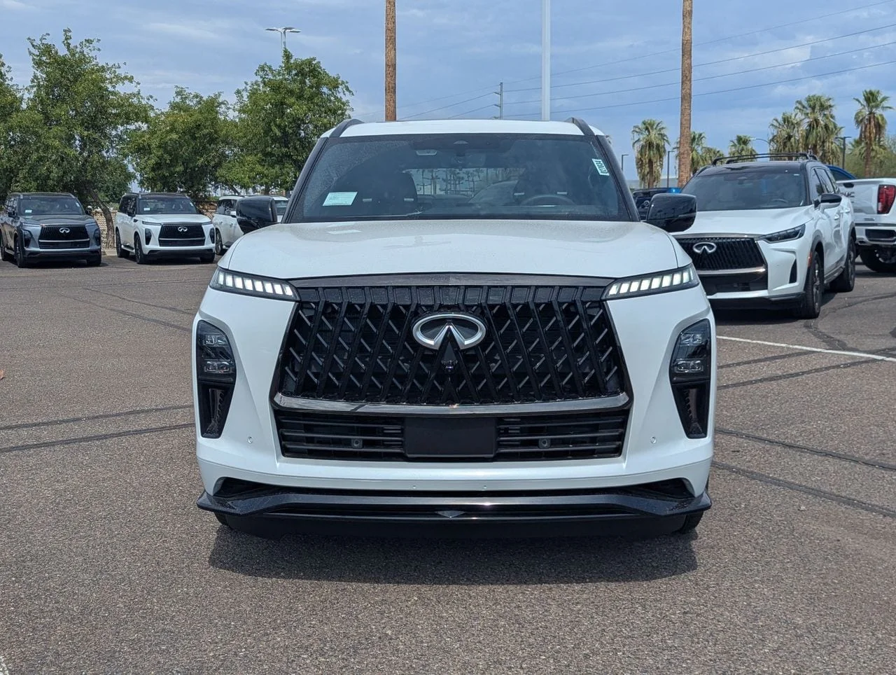 New 2027 RADIANT WHITE INFINITI Sport 4WD image 8
