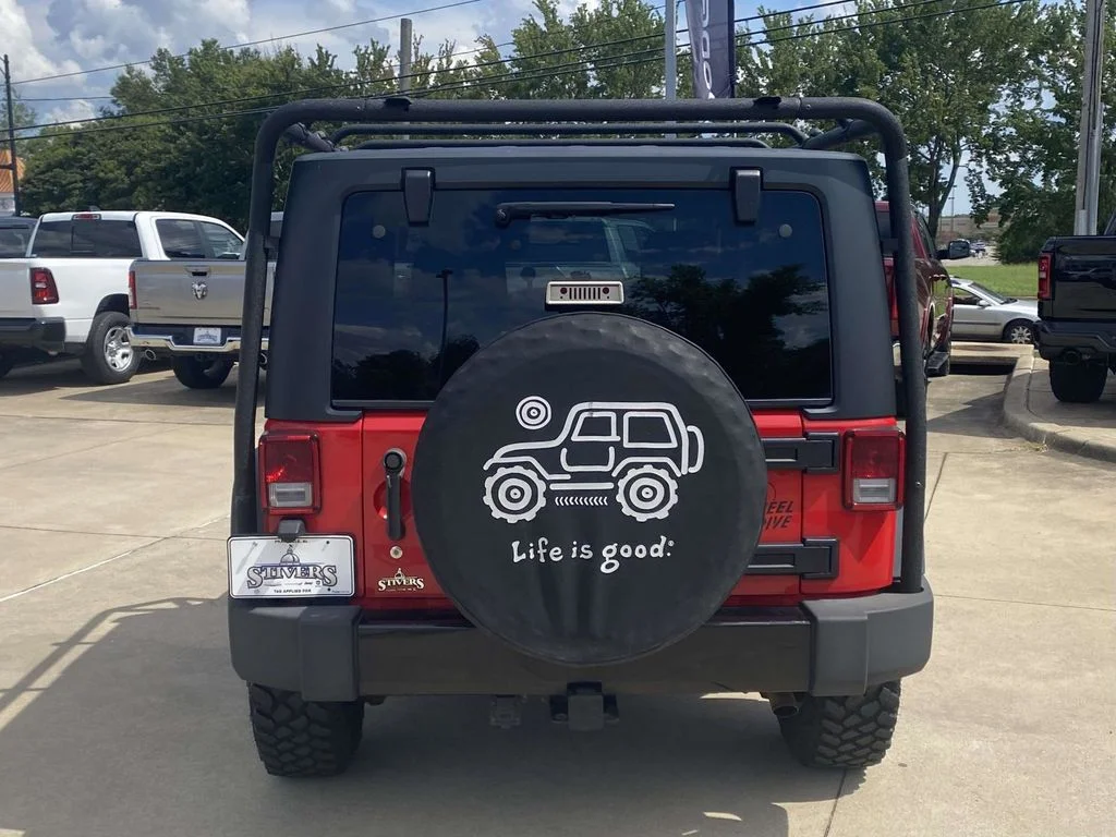 Used 2015 Red Jeep Sport image 7