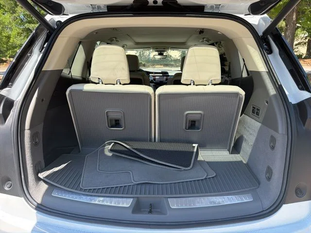 Used 2024 White Cadillac Premium Luxury image 24